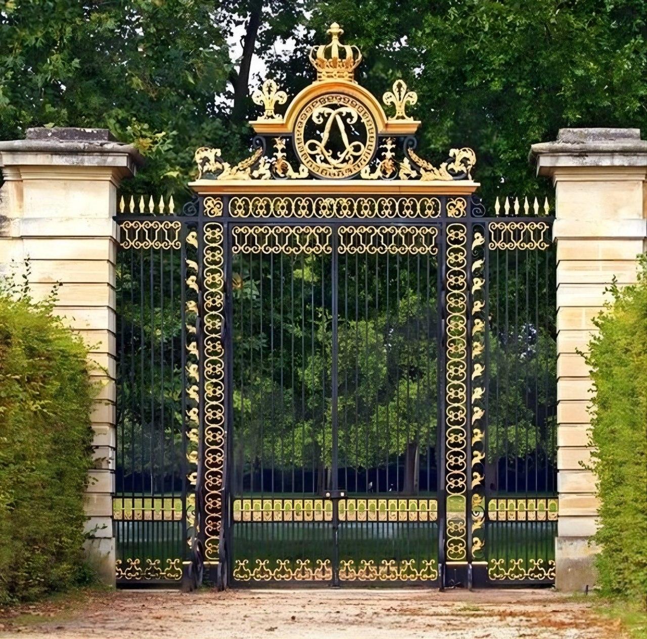 درب آهنی برای باغ