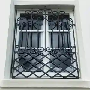 حفاظ پنجره مدل رز کلاسیک