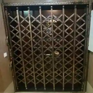 عکس درب حفاظ آکاردئونی