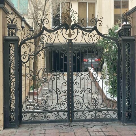 villa-door-wrought-iron-mz نکات خرید درب حیاط ساختمان لوکس