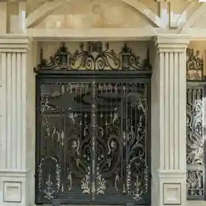 خرید درب پارکینگ فرفورژه لوکس مدرن