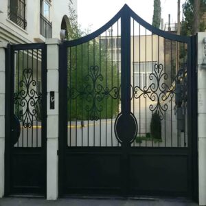 طراحی و ساخت درب پارکینگ فلزی