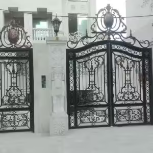 درب حیاط آهنی ساده مدرن