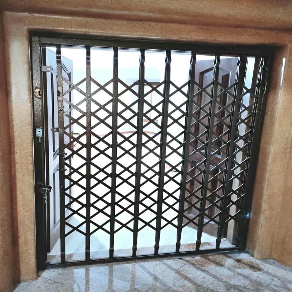 خرید درب آکاردئونی فلزی در ایرانشهر