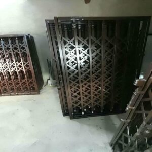 درب آکاردئونی در ایلام