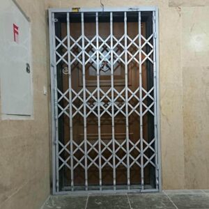 درب آکاردئونی در گنبدکاووس
