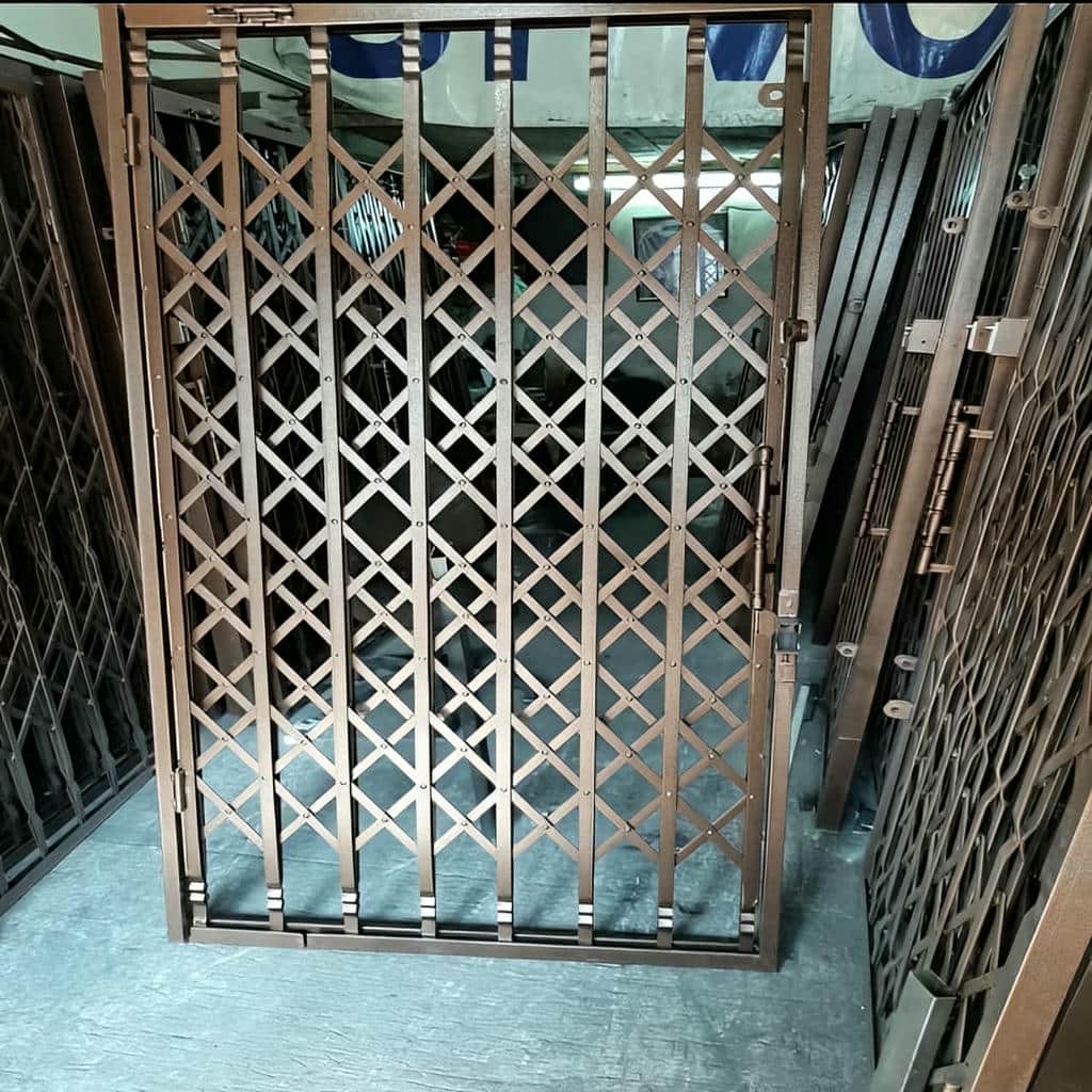 خرید درب آکاردئونی طرح مدرن در لواسان