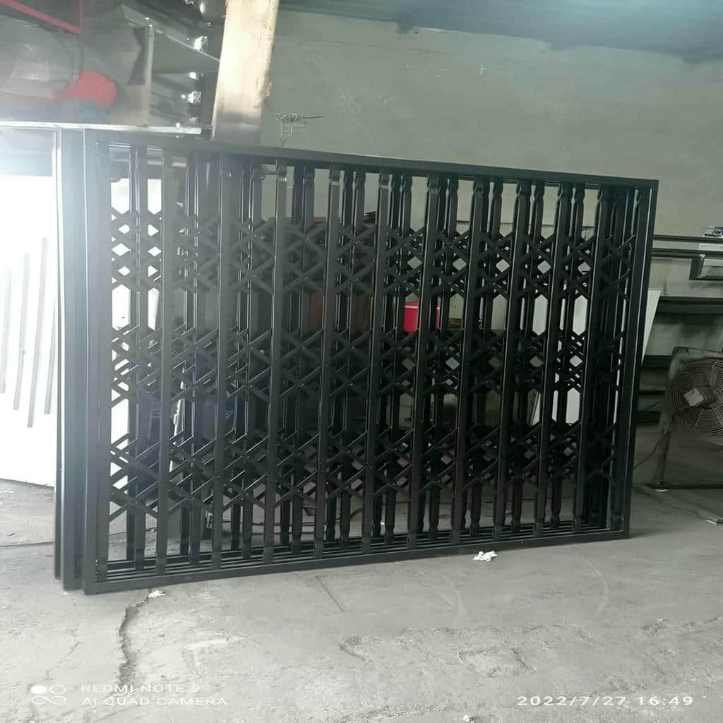 درب آکاردئونی در نسیم شهر