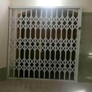 درب آکاردئونی حفاظ خانه در بجنورد