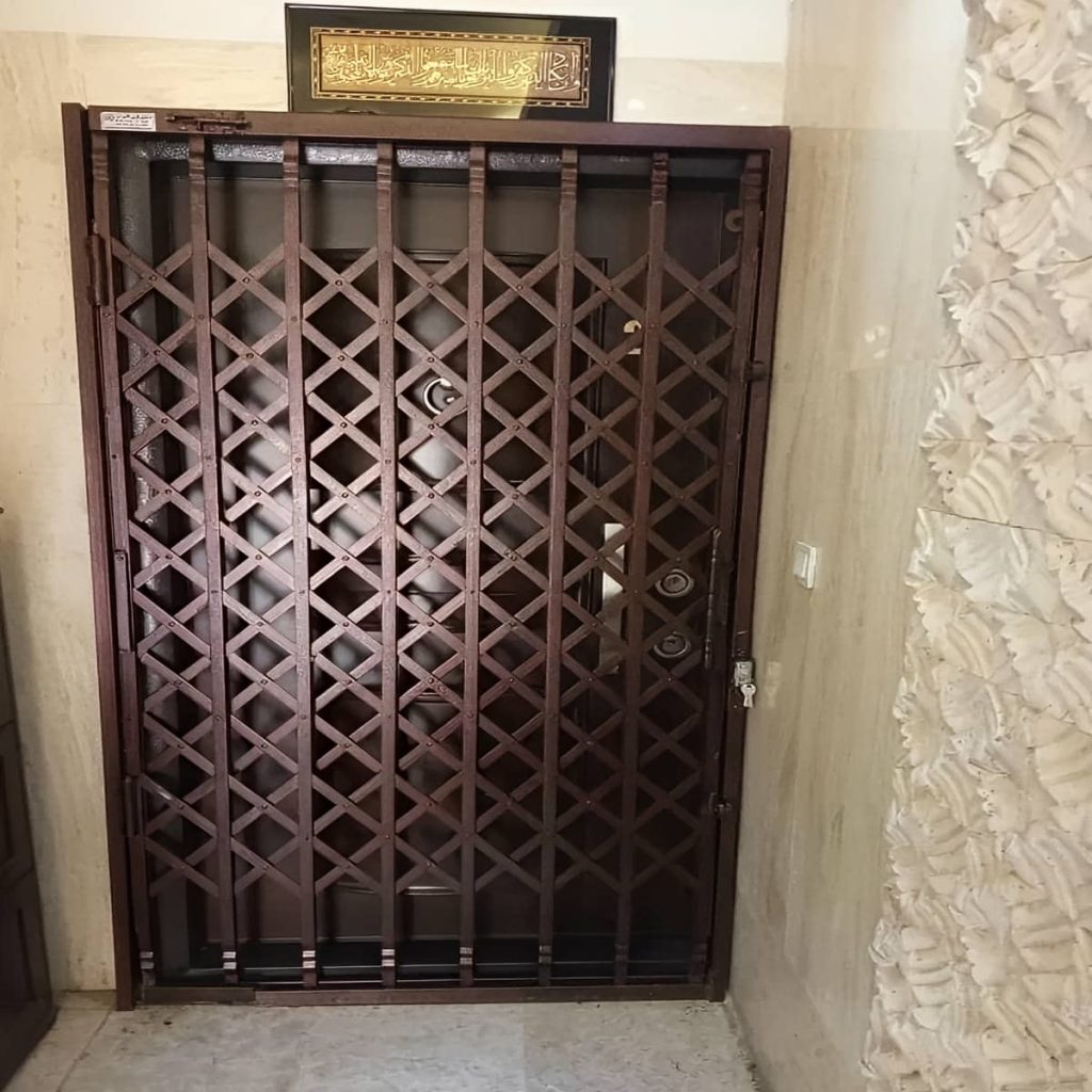 خرید درب آکاردئونی دوگل در دماوند