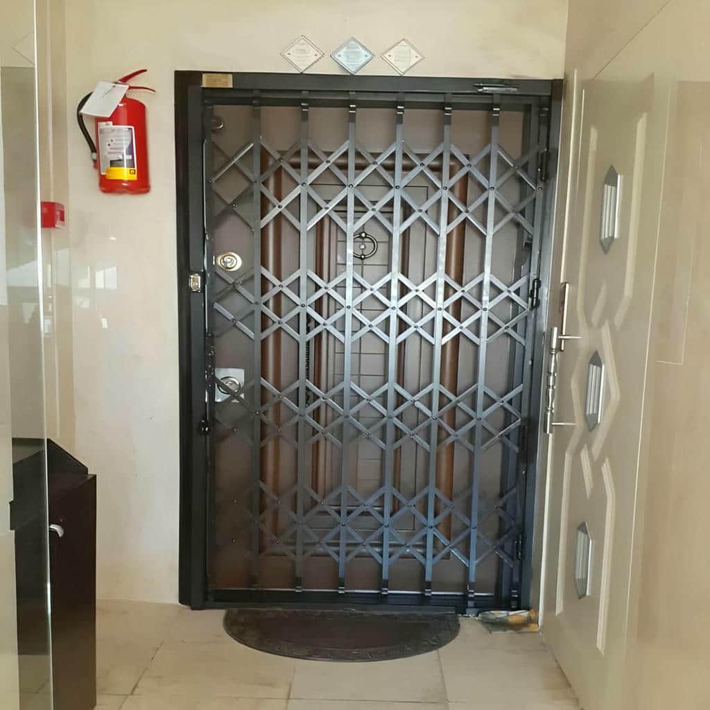 درب آکاردئونی در بابل