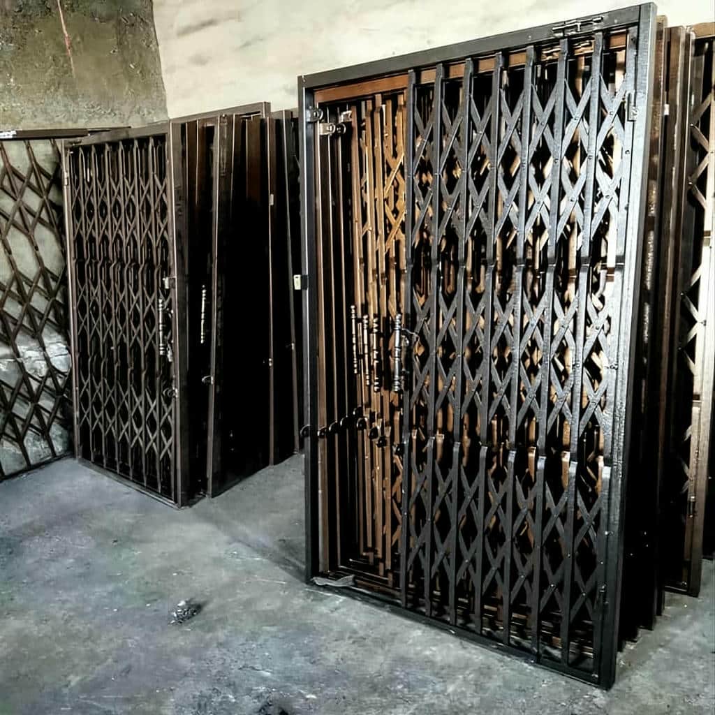 خرید درب آکاردئونی فلزی در استان گیلان
