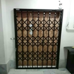 درب آکاردئونی در محمدشهر