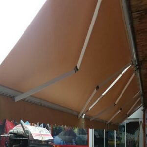 سایبان برقی اتوماتیک در یاسوج