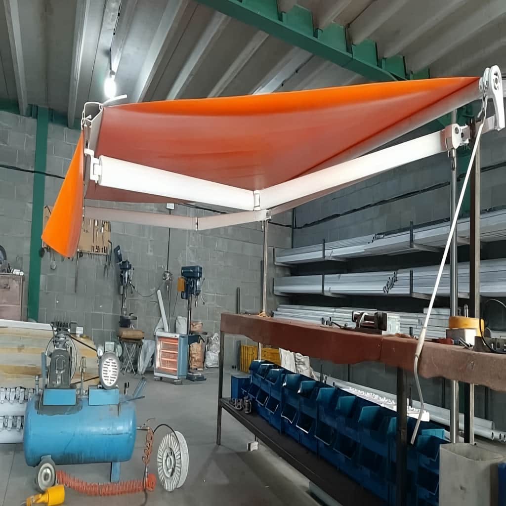 فروش سایبان برقی اتوماتیک پارچه ضد UV در ارومیه
