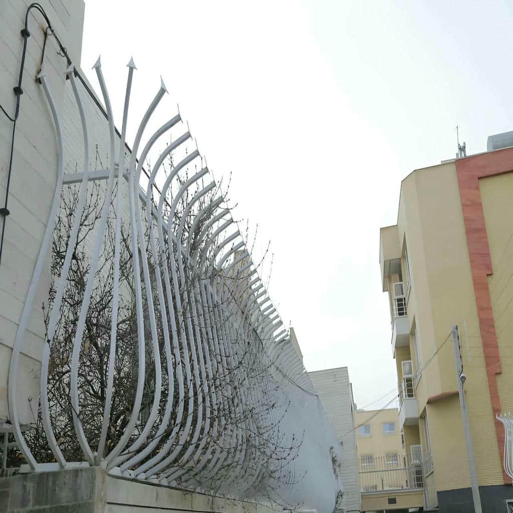 نصب حفاظ شاخ گوزنی طرح شاخه ای در استان گیلان