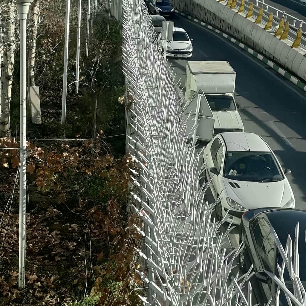 نصب حفاظ شاخ گوزنی پارکینگ روباز در رشت