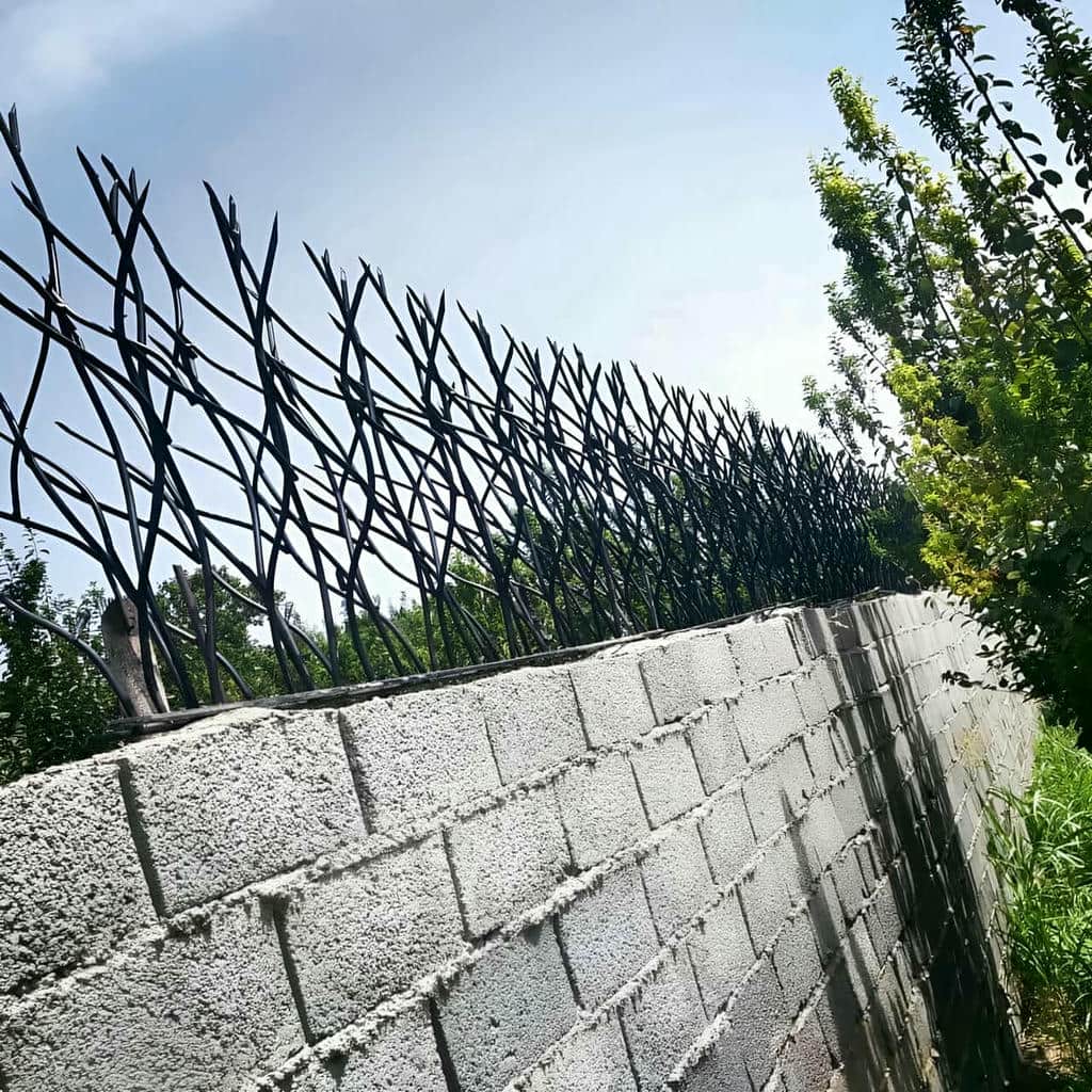 نصب حفاظ شاخ گوزنی رنگ کورهای در بومهن