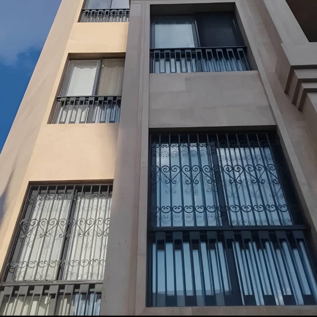 نصب حفاظ پنجره ضدزنگ در زاهدان