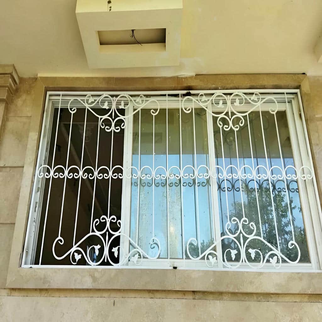 نصب حفاظ پنجره ساده در ساری
