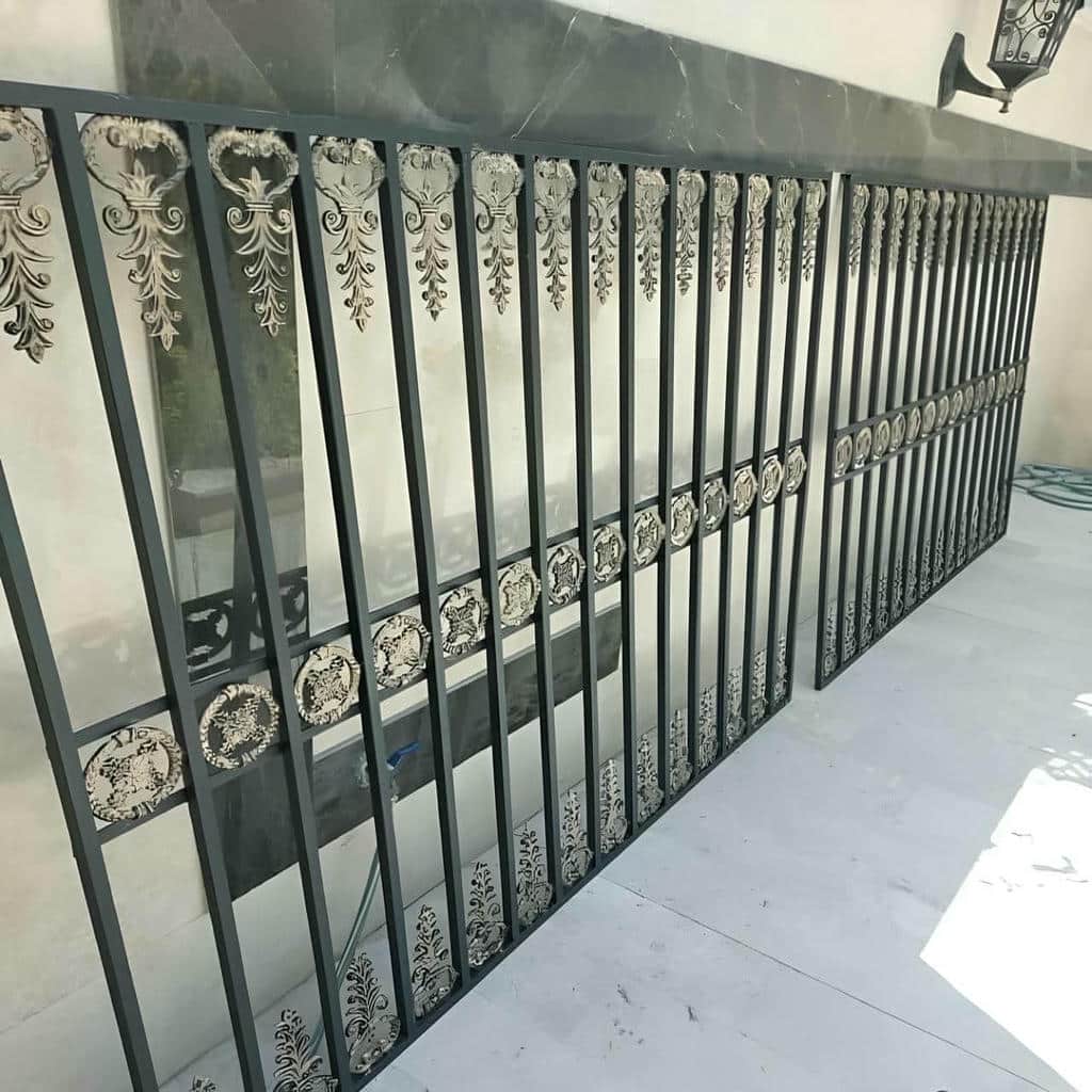 نصب حفاظ پنجره رنگی در رشت