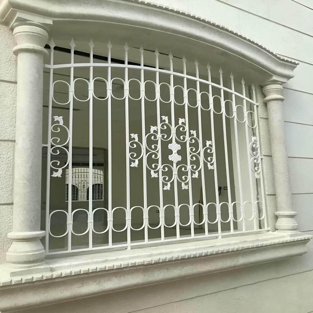 نصب حفاظ پنجره ساده در همدان
