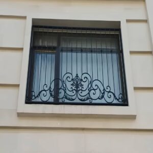 حفاظ پنجره نرده ساختمان در شهریار