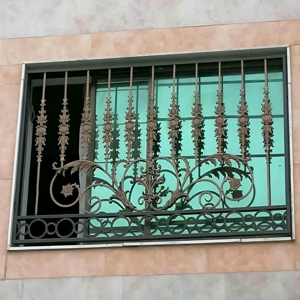 حفاظ پنجره در همدان