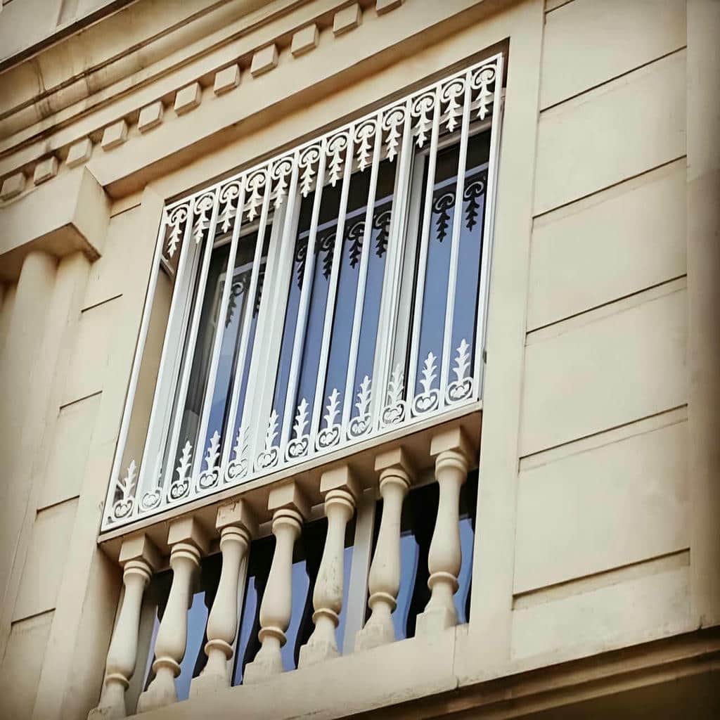 قیمت حفاظ پنجره ضدزنگ در همدان