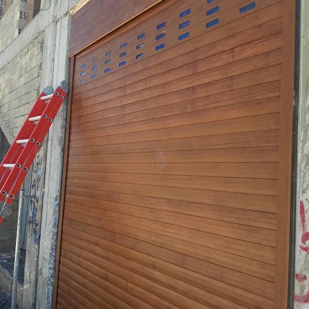 نصب کرکره برقی اتوماتیک پارکینگ مسکونی در سمنان