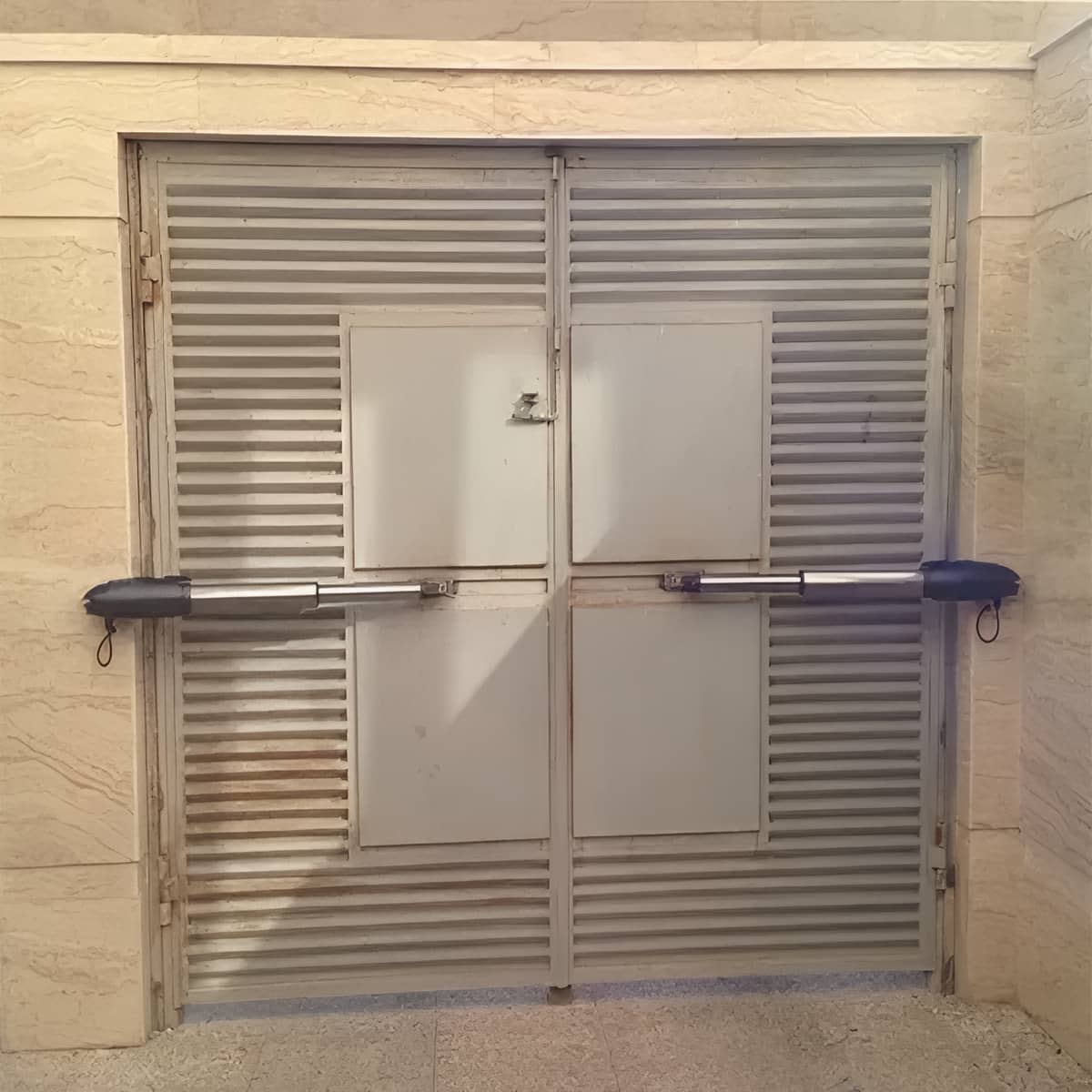 جک درب برقی پارکینگ در رشت