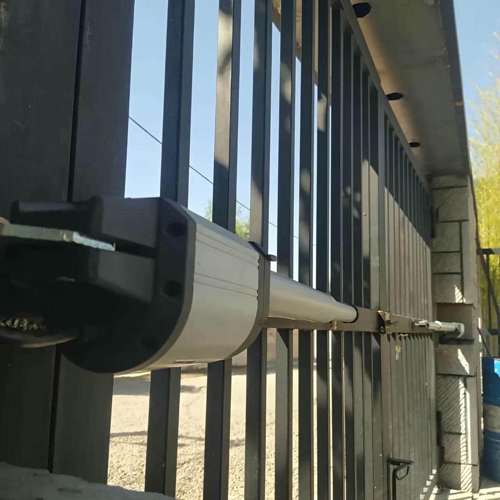 جک درب برقی پارکینگ در فیروزکوه