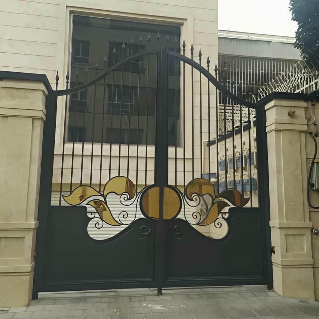 قیمت درب حیاط فلزی رنگ مقاوم در همدان