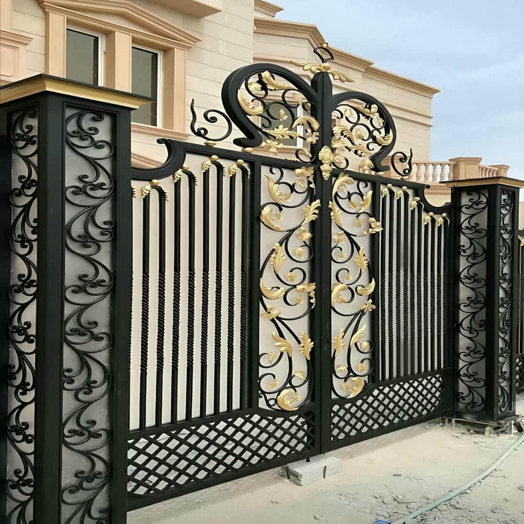 خرید درب حیاط فلزی فرفورژه در سقز