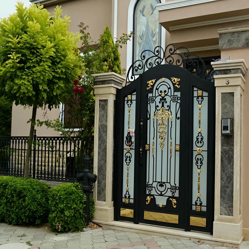 خرید درب حیاط فلزی فرفورژه در اندیشه