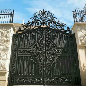 درب حیاط فلزی در همدان