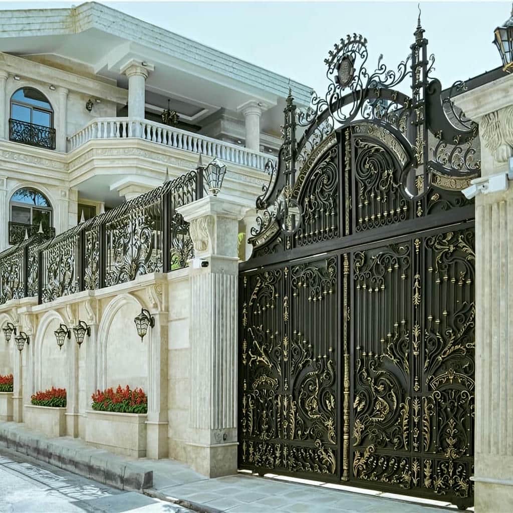 خرید درب حیاط فلزی ویلایی در کیش