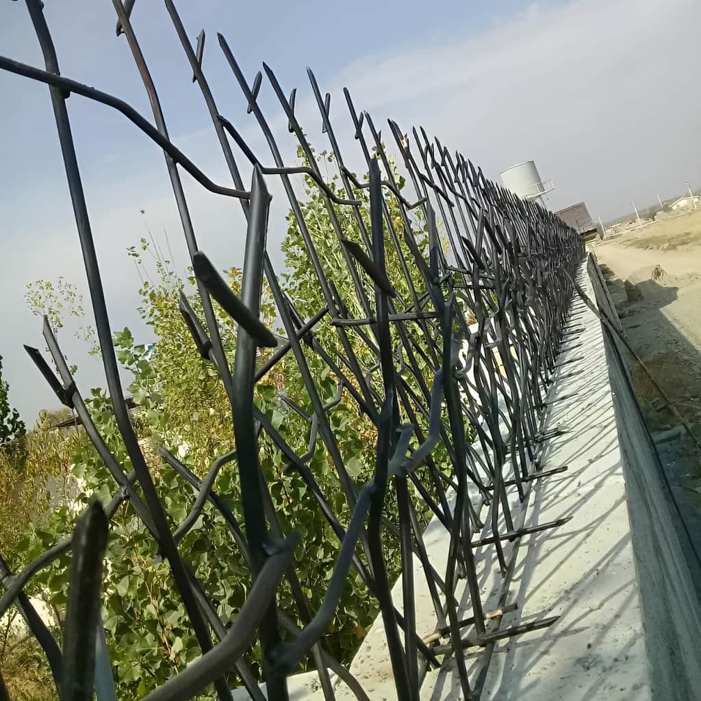 حفاظ شاخ گوزنی خاردار با رنگ مقاوم بدنه