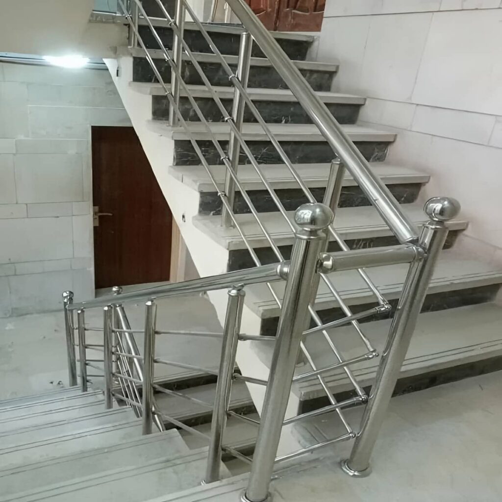 فروش نرده استیل ضدزنگ برای ورودی ساختمان