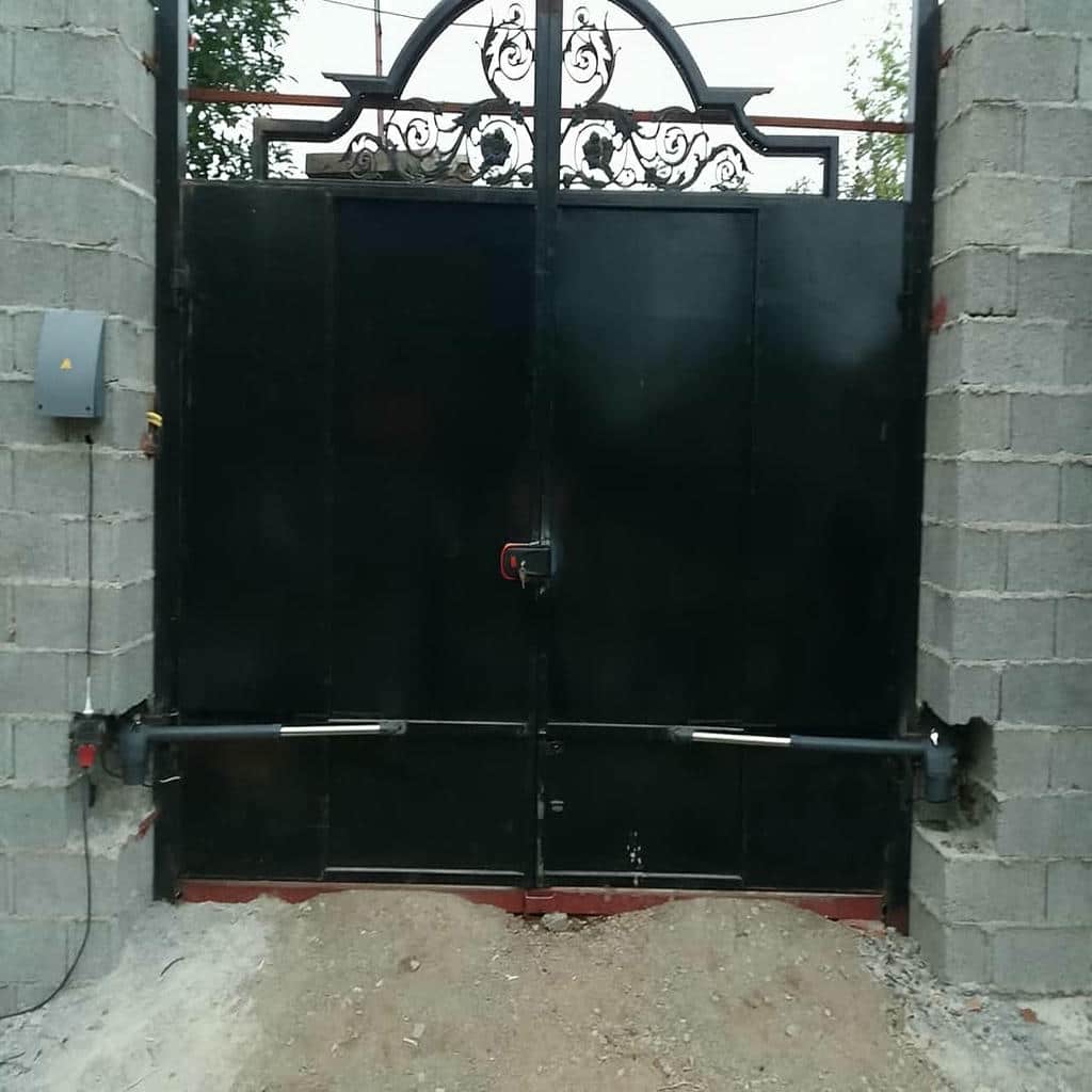 جک هیدرولیک درب پارکینگ پرتردد با پمپ روغن حرفه ای جک هیدرولیک درب پارکینگ پرتردد با پمپ روغن حرفه ای