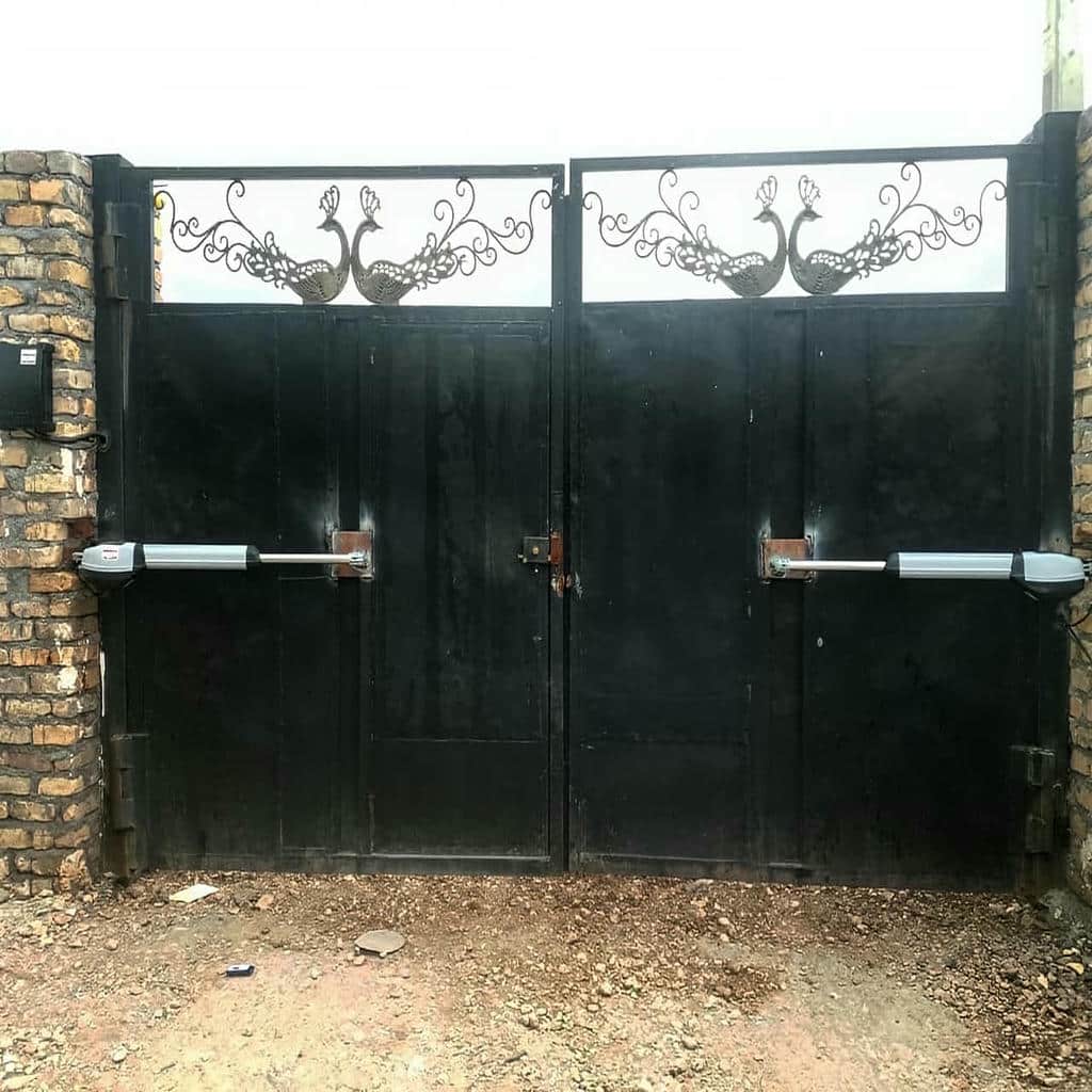 جک درب پارکینگ با لولای رگلاژ شده جک درب پارکینگ با لولای رگلاژ شده