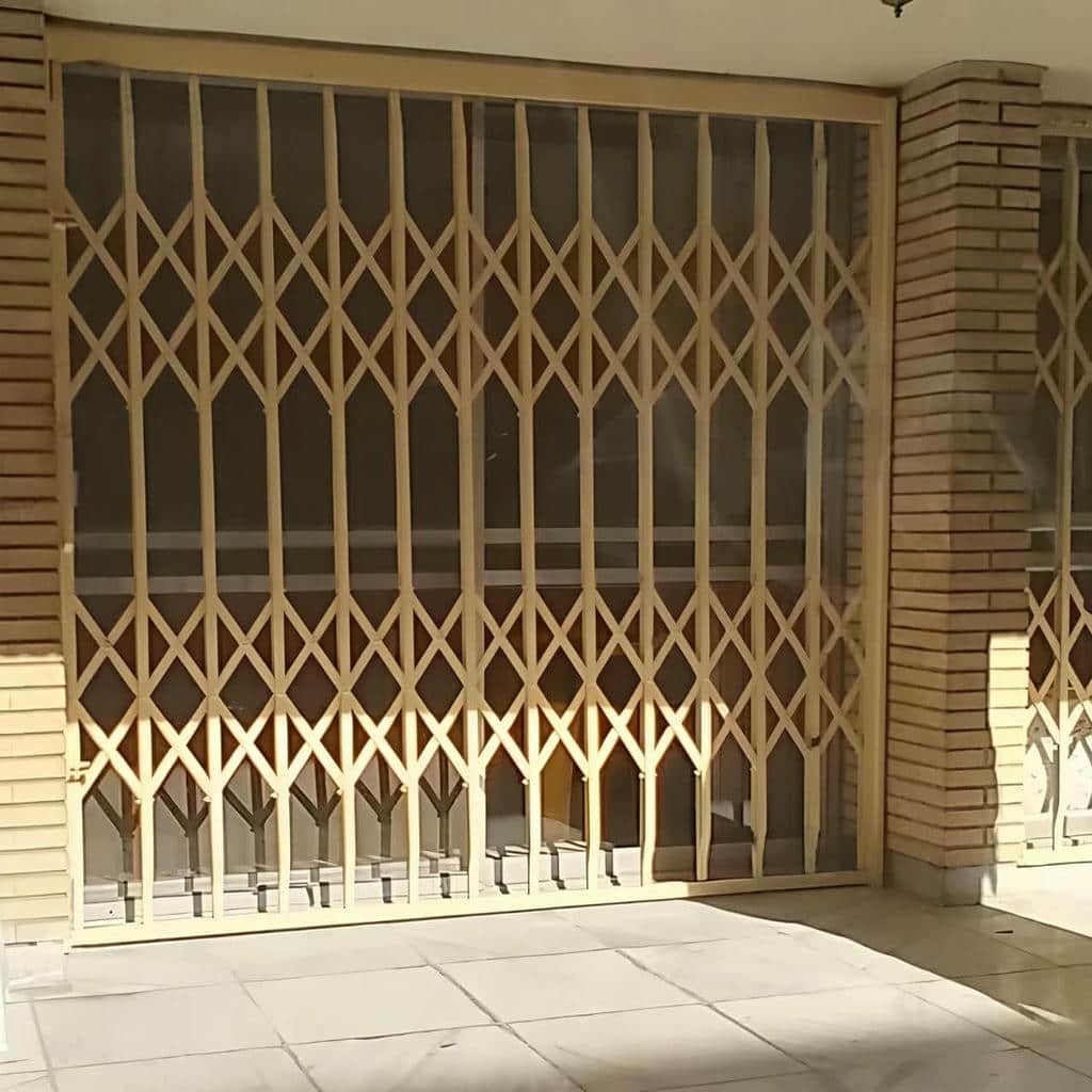 حفاظ پنجره با مدل بازشو کاربردی