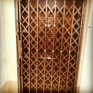 11 مدل درب آکاردئونی شیک قفل دار