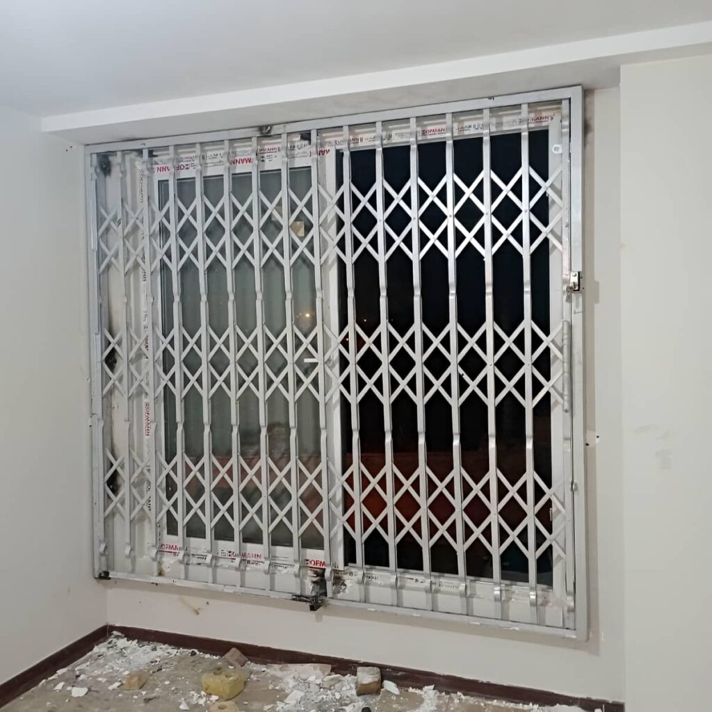 خرید آنلاین حفاظ آکاردئونی درب واحد مسکونی با طرح مدرن