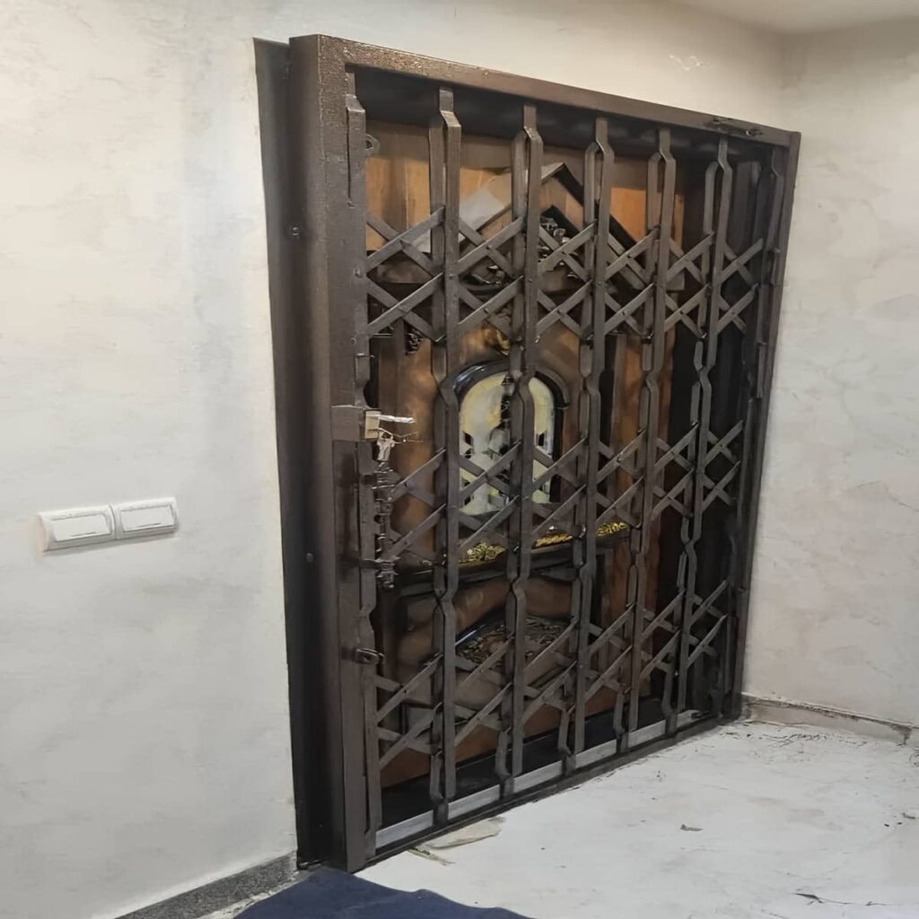 6 طرح حفاظ آکاردئونی کم جا راهرو