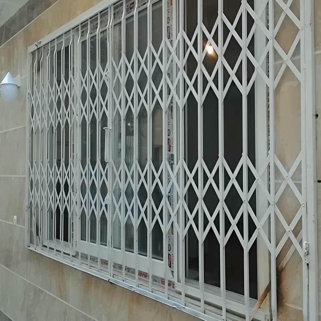نصب نرده پنجره فلزی شاسی دار داخل قاب