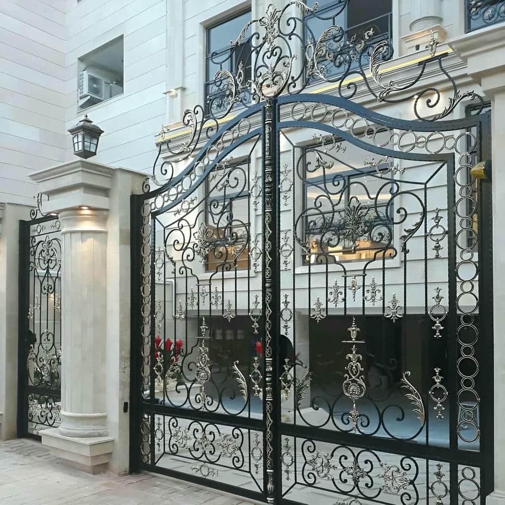 نصب درب ویلایی ریلی محوطه باغ با ریل تراز