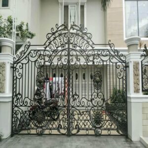 7 مدل درب حیاط پروفیلی کلاف دار