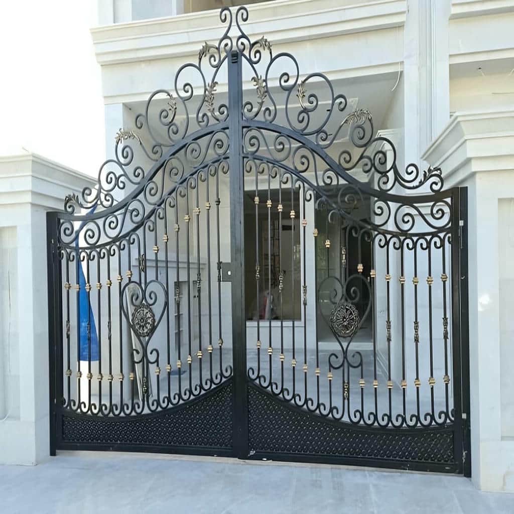 سفارش درب پارکینگ مینیمال خطی با پنل یکپارچه