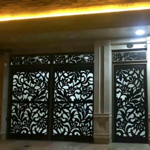 13 طرح درب فلزی مدرن پنل مشبک
